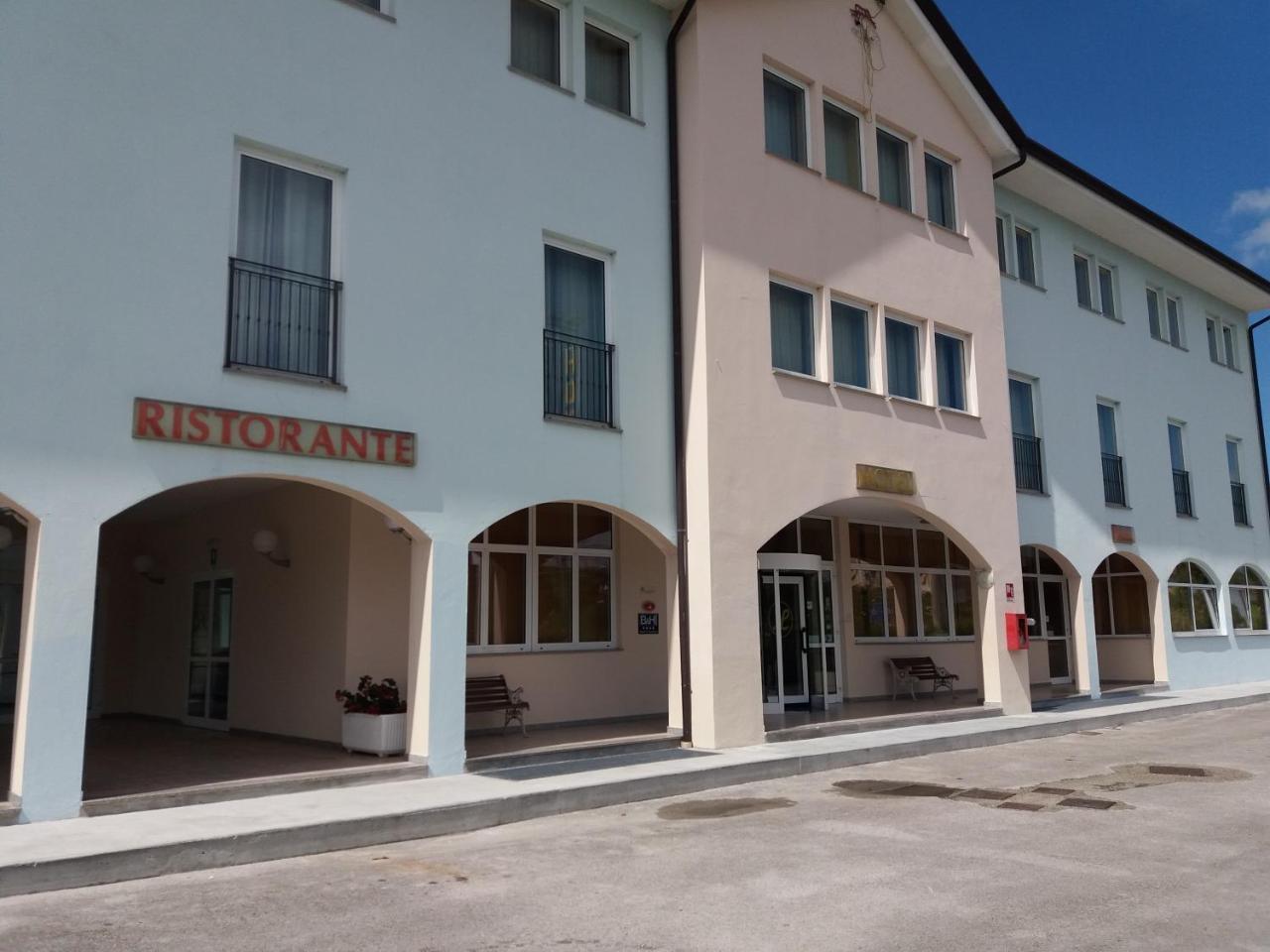 Risthotel Airport Fogliano Redipúglia المظهر الخارجي الصورة
